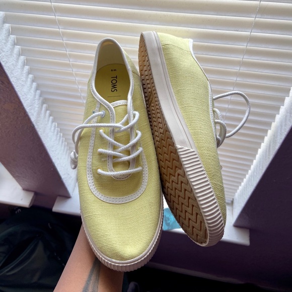 TOMS Women’s Topanga Collection Carmel Sunshine - Picture 2 of 2